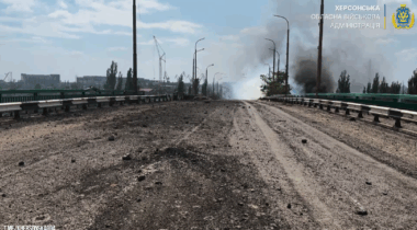 На Острове осталось 240 человек