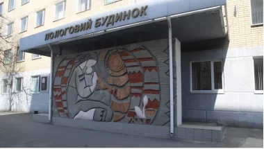 “Відновлення” по-херсонськи: 611 тис. грн для новоствореної компанії на ремонт будівлі у червоній зоні