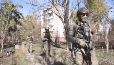 У Корабел справді зайшли військовики. Але не російські